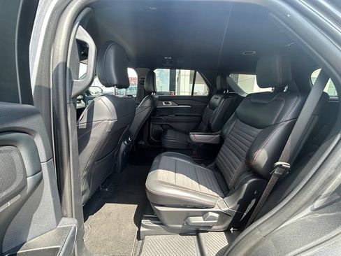 Used 2026 Ford Explorer ST-Line AWD/4WD image 8