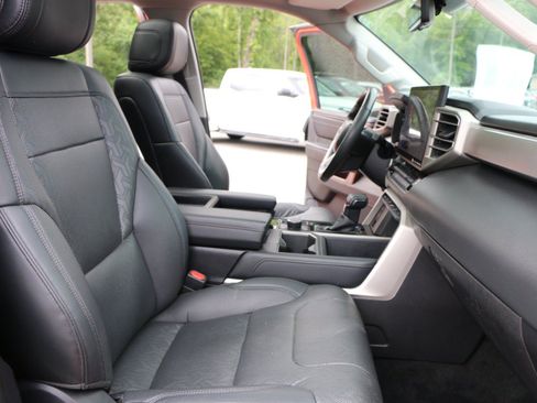 Used 2024 Toyota Tundra Limited w/ TRD Off-Road Package AWD/4WD image 31