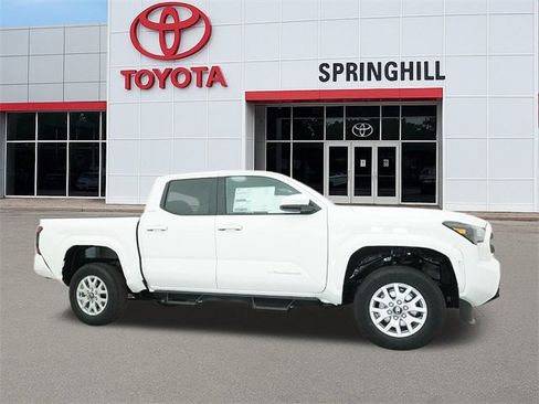 New 2025 Toyota Tacoma SR5 image 28
