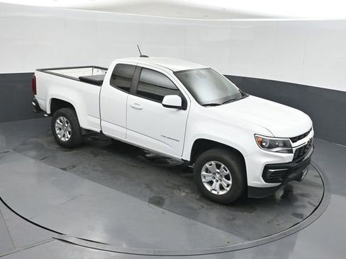 Used 2022 Chevrolet Colorado LT w/ Fleet Safety Package RWD image 29