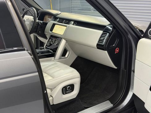 Used 2017 Land Rover Range Rover Supercharged AWD/4WD image 8