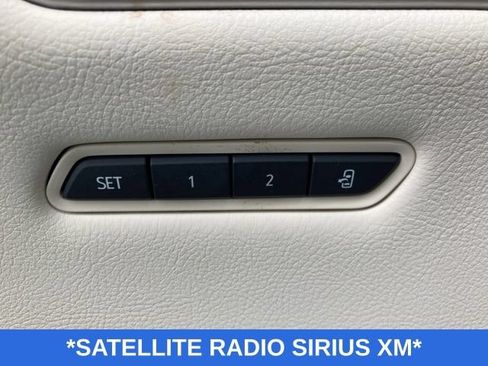 Used 2022 Cadillac XT5 Premium Luxury AWD/4WD image 15