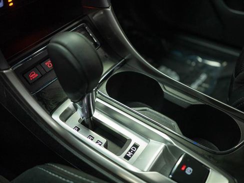 Used 2019 Subaru Ascent Premium image 25