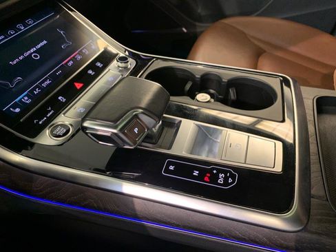 Used 2021 Audi Q8 Prestige w/ Prestige Package image 45