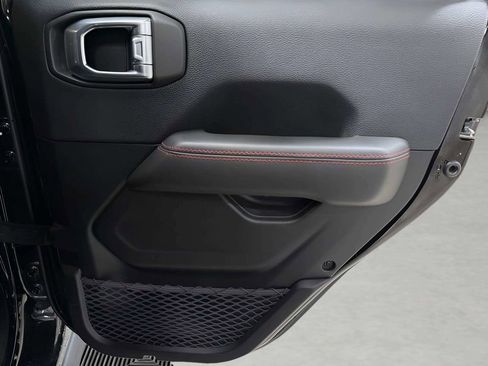 Used 2021 Jeep Wrangler Unlimited Rubicon w/ Uconnect 4C Nav & Sound Group AWD/4WD image 12
