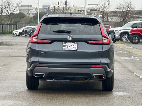 Used 2023 Honda CR-V Sport image 6