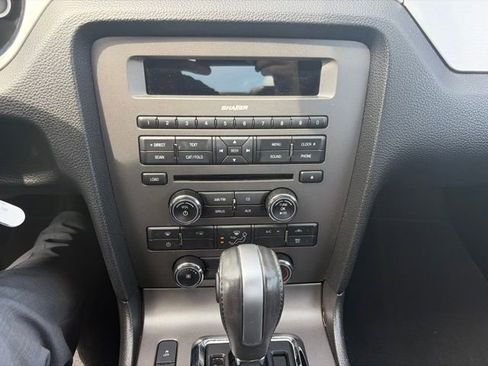 Used 2014 Ford Mustang GT Premium RWD image 10