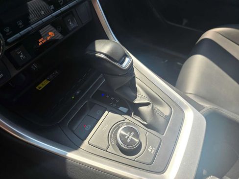Used 2023 Toyota RAV4 XSE AWD/4WD image 32