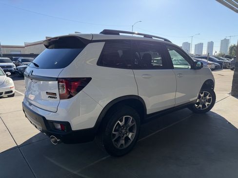 Used 2023 Honda Passport TrailSport image 4