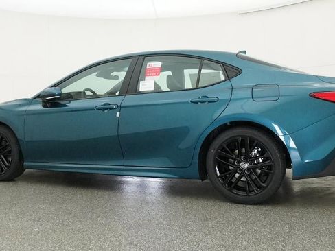 New 2026 Toyota Camry SE image 20