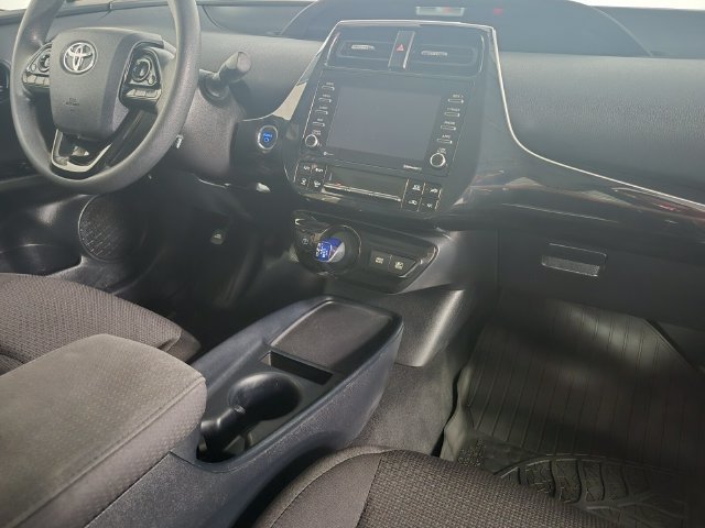 Used 2021 Toyota Prius LE AWD/4WD image 36