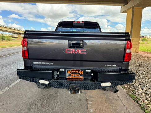 Used 2015 GMC Sierra 2500 Denali w/ Driver Alert Package image 4