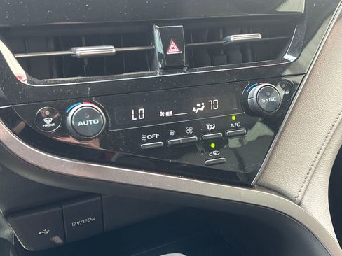 Used 2023 Toyota Camry SE FWD image 14