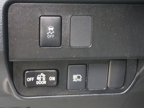Used 2021 Toyota Tacoma SR5 RWD image 22