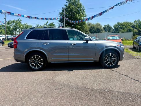 Used 2017 Volvo XC90 T6 Momentum w/ Vision Package AWD/4WD image 6