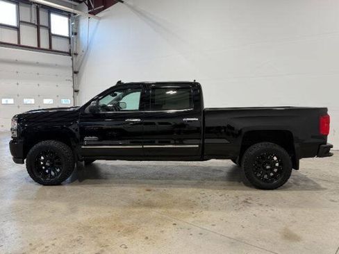 Used 2017 Chevrolet Silverado 1500 High Country AWD/4WD image 12
