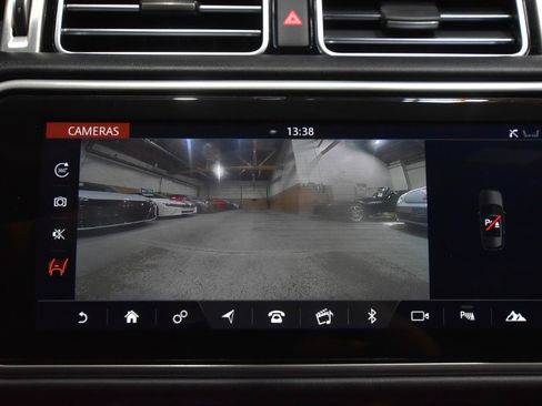 Used 2018 Land Rover Range Rover HSE AWD/4WD image 26