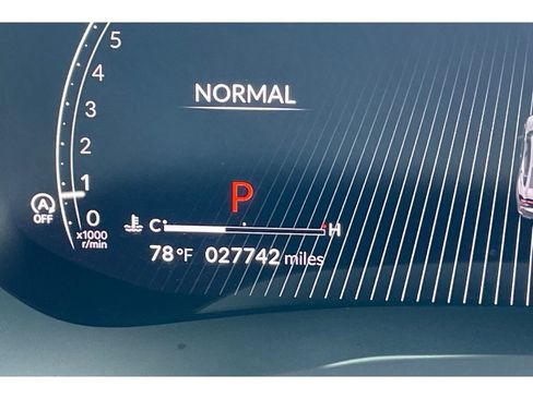 Certified 2024 Acura TLX w/ Technology Package image 39