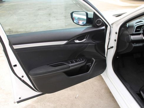 Used 2017 Honda Civic EX-T image 8