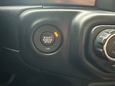 Used 2019 Jeep Wrangler Unlimited Sport S AWD/4WD image 10