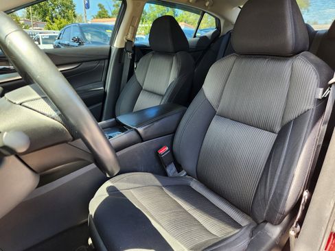 Used 2020 Nissan Maxima 3.5 S w/ Floor Mat Group FWD image 7