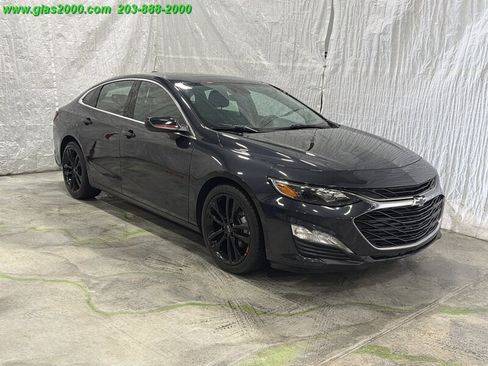 Used 2023 Chevrolet Malibu LT w/ Redline Edition FWD image 2