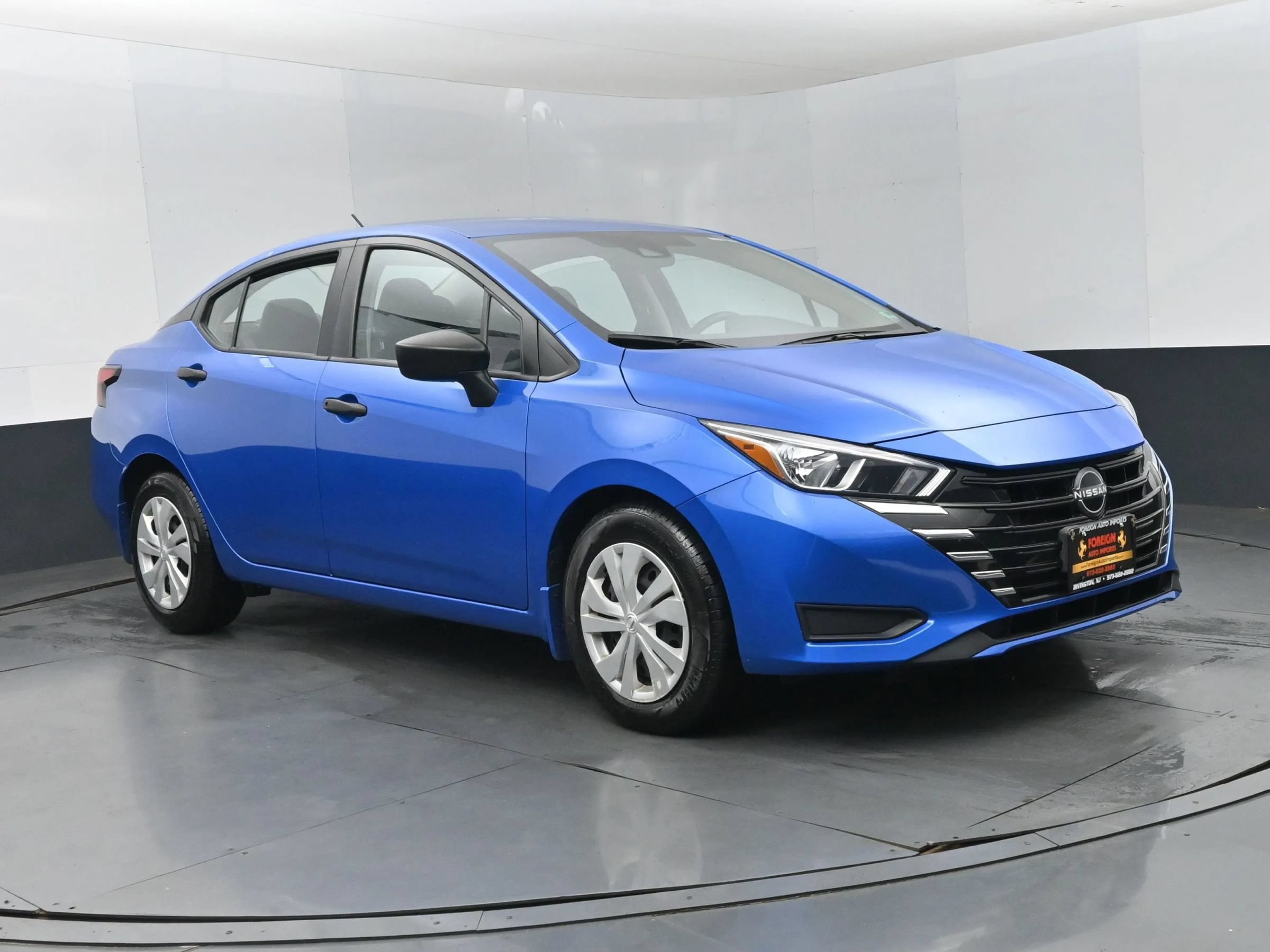 Used 2024 Nissan Versa S w/ Trunk Package FWD image 2