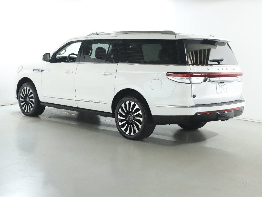 Used 2022 Lincoln Navigator L Black Label AWD/4WD image 47