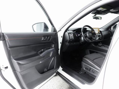 Used 2023 Nissan Pathfinder Rock Creek image 25