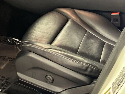 Used 2020 Mercedes-Benz GLC 300 4MATIC image 14