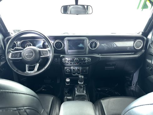 Used 2021 Jeep Wrangler Unlimited Sahara image 4