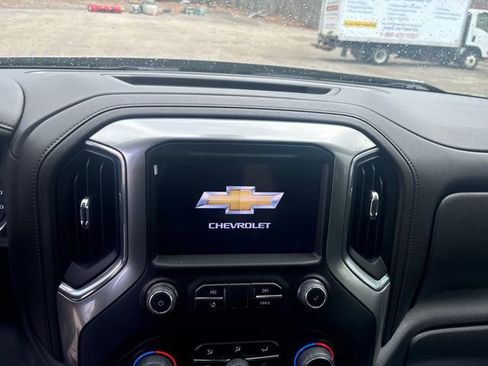 Certified 2022 Chevrolet Silverado 1500 LTZ AWD/4WD image 15