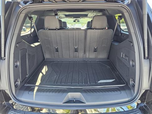 New 2026 Chevrolet Suburban LT w/ Comfort Package AWD/4WD image 14