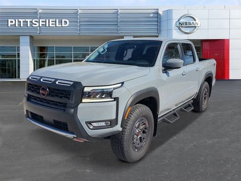 New 2025 Nissan Frontier PRO-4X image 7
