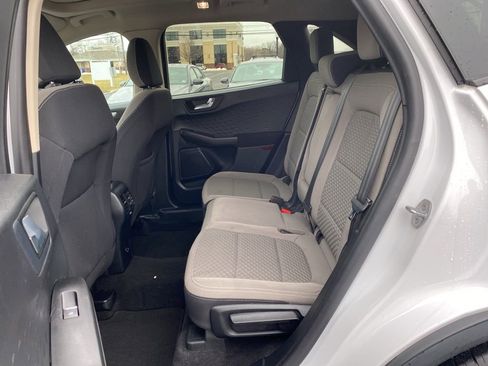 Used 2020 Ford Escape SE image 14