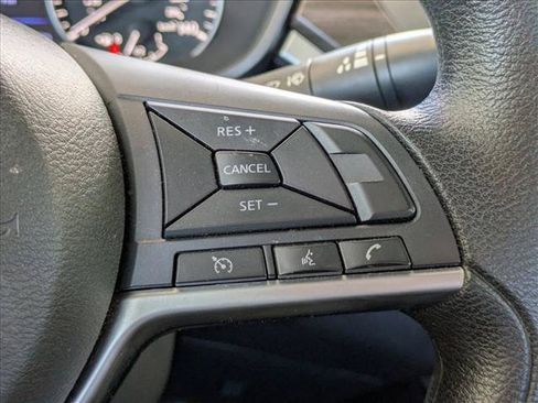 Used 2024 Nissan Altima 2.5 SV FWD image 6