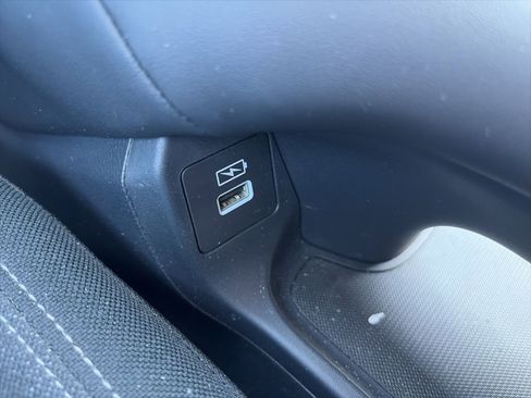 Used 2023 Honda HR-V LX image 18