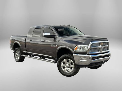Used 2015 RAM 3500 Laramie AWD/4WD image 5