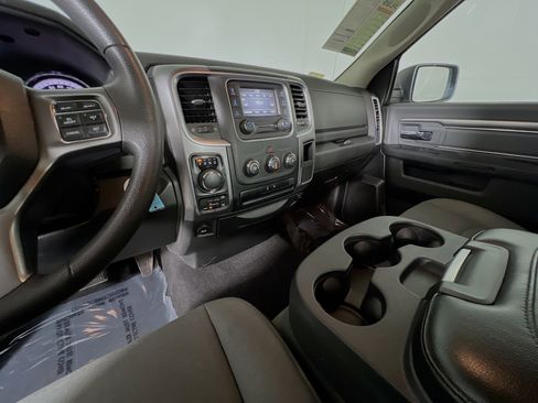 Used 2024 RAM 1500 Classic SLT image 25