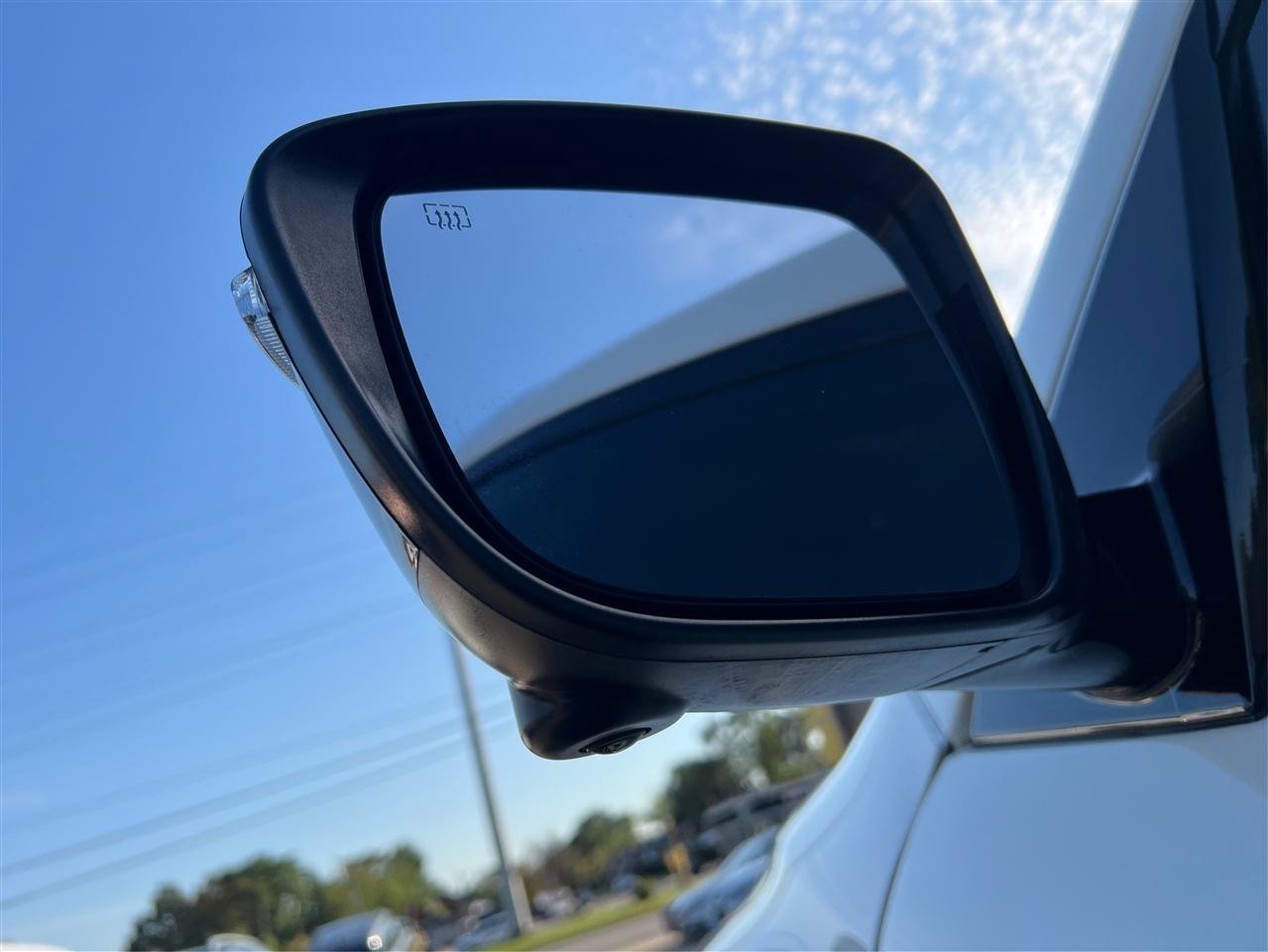 Used 2020 Nissan Pathfinder SL AWD/4WD image 25