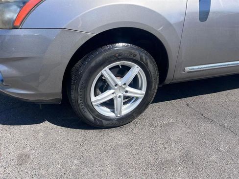 Used 2014 Nissan Rogue S w/ Convenience Package image 9