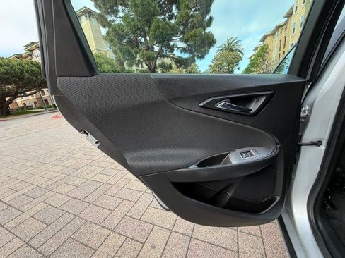 Used 2020 Chevrolet Malibu LT FWD image 32