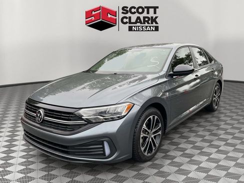 Used 2022 Volkswagen Jetta Sport FWD image 3