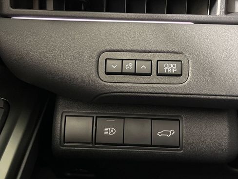 New 2026 Toyota C-HR AWD/4WD image 28