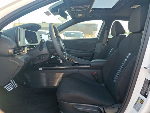 New 2026 Hyundai Elantra SEL Sport Premium FWD image 8