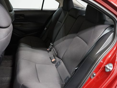 Used 2025 Toyota Corolla LE image 26