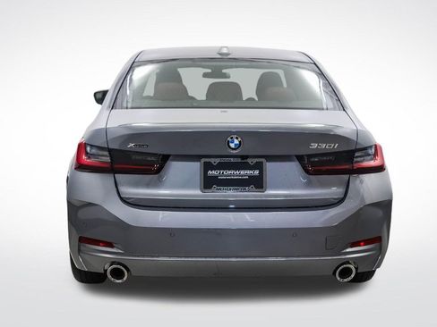 Used 2026 BMW 330i xDrive Sedan w/ Convenience Package AWD/4WD image 4