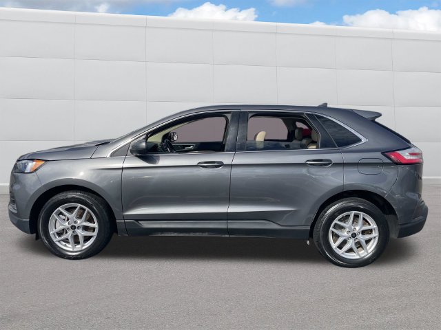 Used 2024 Ford Edge SEL w/ Convenience Package AWD/4WD image 2