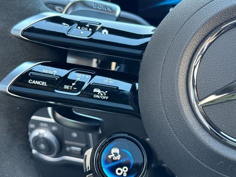 New 2026 Mercedes-Benz GLA 35 AMG 4MATIC image 17