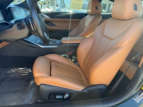 Used 2023 BMW 430i Coupe w/ Premium Package image 12